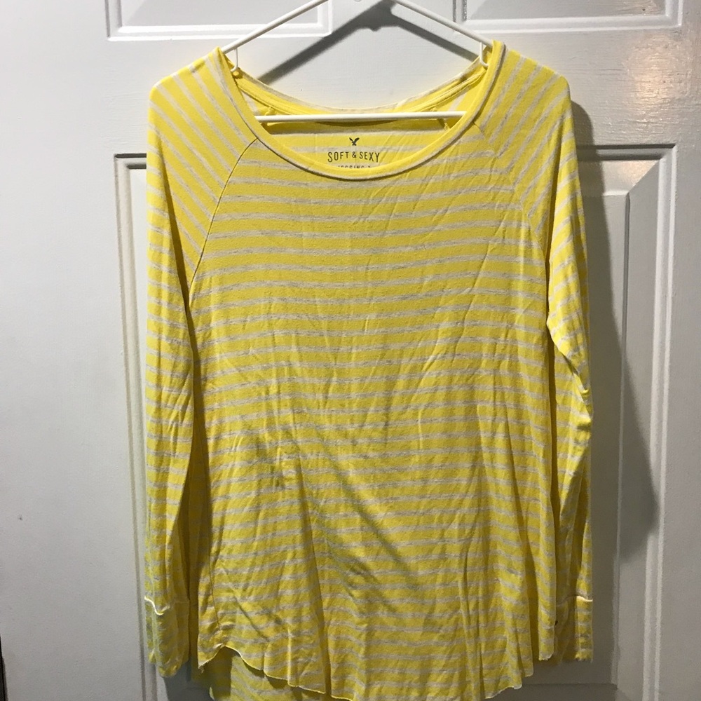 31. American eagle Yellow Striped jegging t size small
